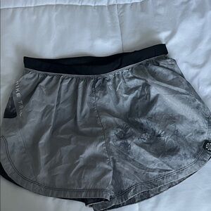 Nike Women's Black and Gray trail Shorts medium - like new